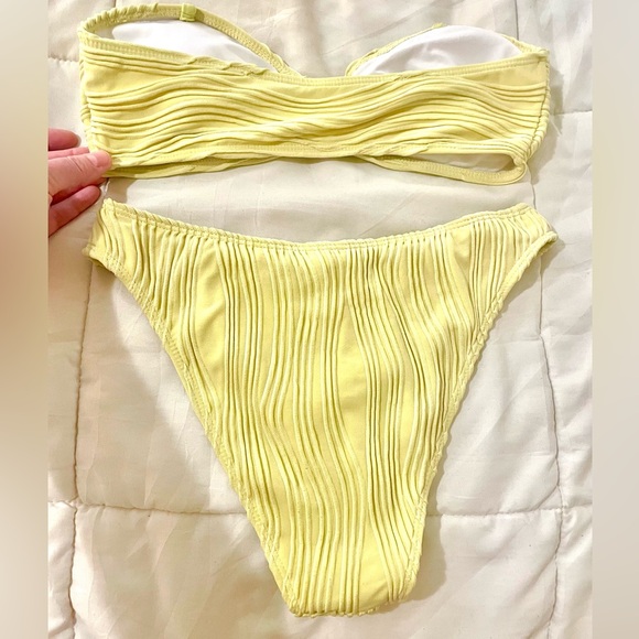 Fanuerg Yellow Ribbed Bikini Set - Picture 9 of 11